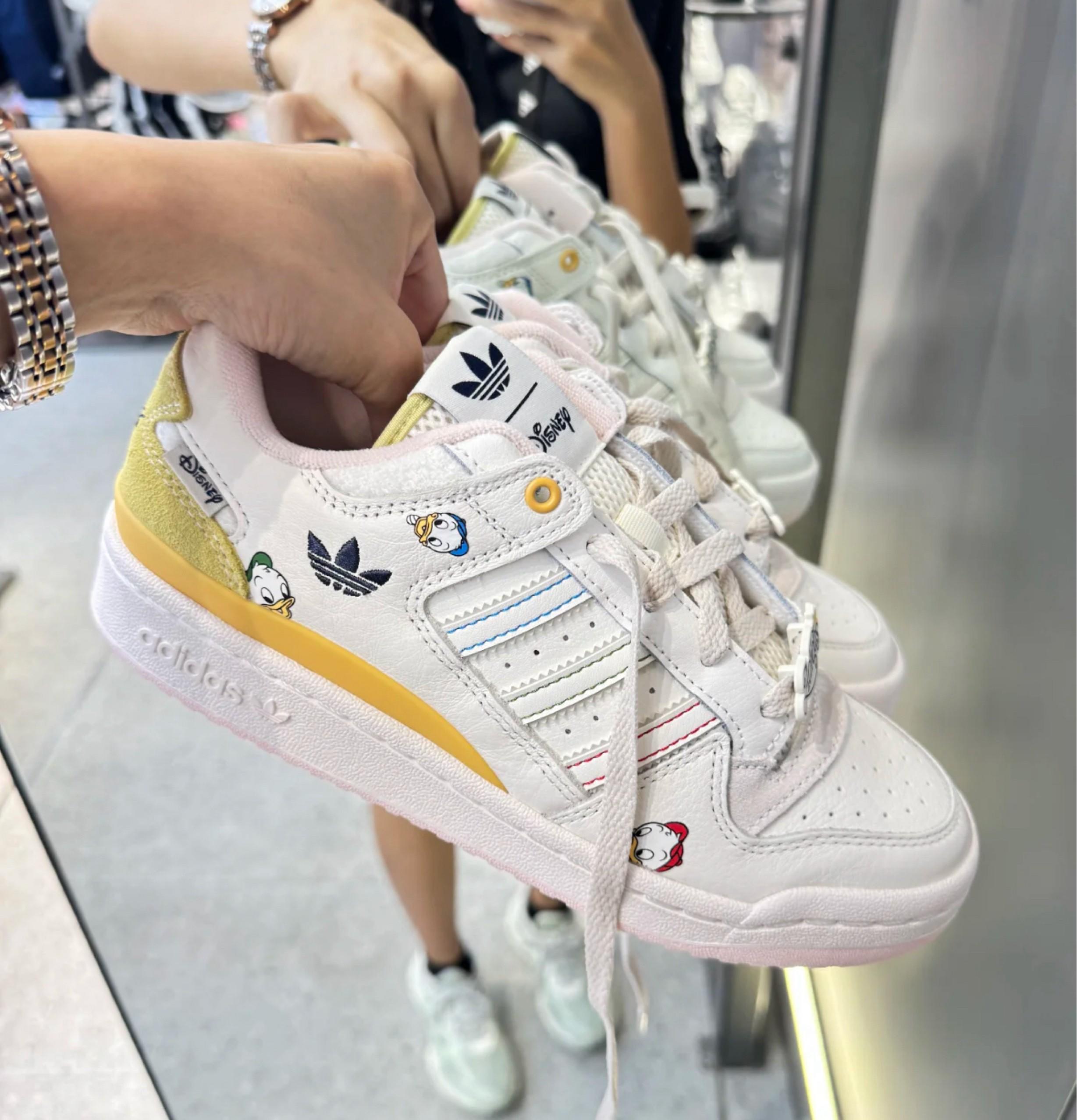Adidas 三叶草和迪士尼梦幻联动啦🎀